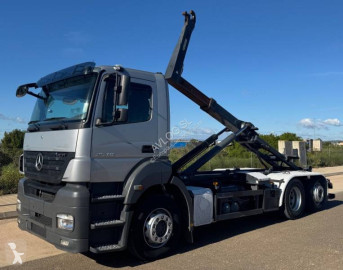 Camión Mercedes Axor 2540