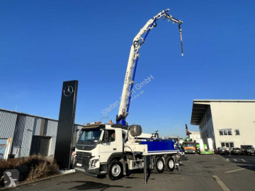 Camion pompe à béton Volvo