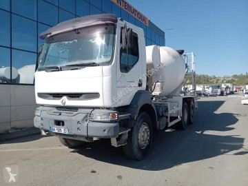 Camion béton toupie / Malaxeur Renault