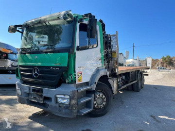 Camión plataforma estándar Mercedes