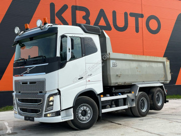 Camion benne Volvo