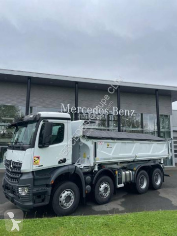 Camion benne Mercedes neuf