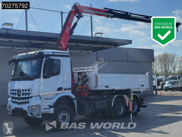 Camion tri-benne Mercedes neuf