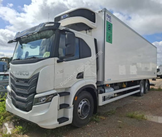 Camion frigo multi température Iveco neuf