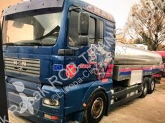 Камион цистерна за превоз на храни MAN