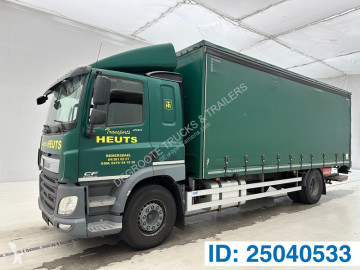 Camión tautliner (lonas correderas) DAF