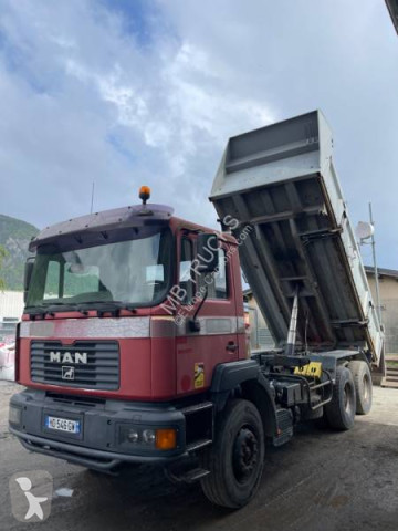 Camion bi-benne MAN