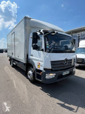 Camion fourgon Mercedes