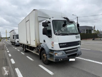 Camion fourgon DAF