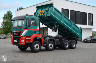 Camion benne MAN