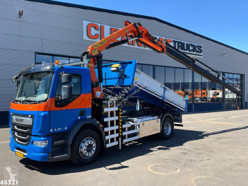 Camion tri-benne DAF
