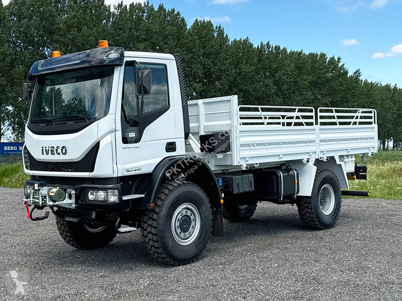 شاحنة Iveco EuroCargo 150 Flatbed with Sides