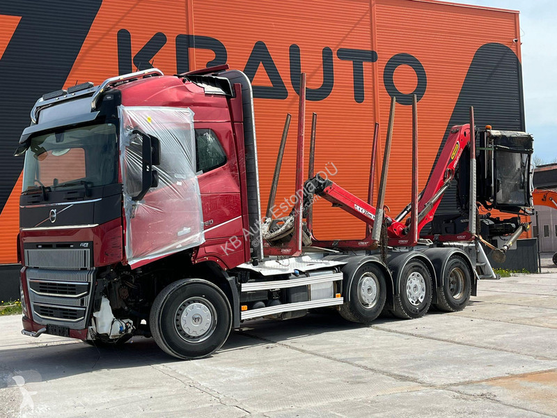Camion Volvo 750 8x4/4 DAMAGED !