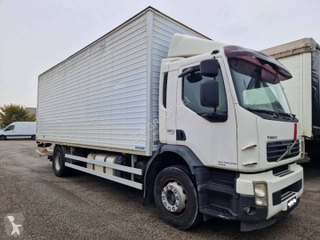 Camion fourgon déménagement Volvo