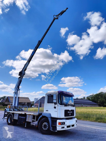 Camion grue MAN