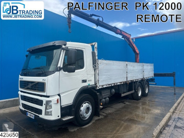 Camion grue Volvo