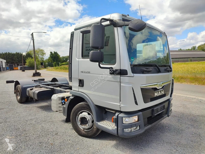 Camion MAN 12.250 Chassis cabine Euro6