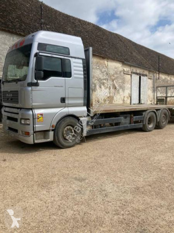 Camion porte containers MAN