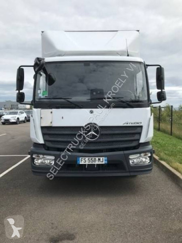 Camion fourgon Mercedes