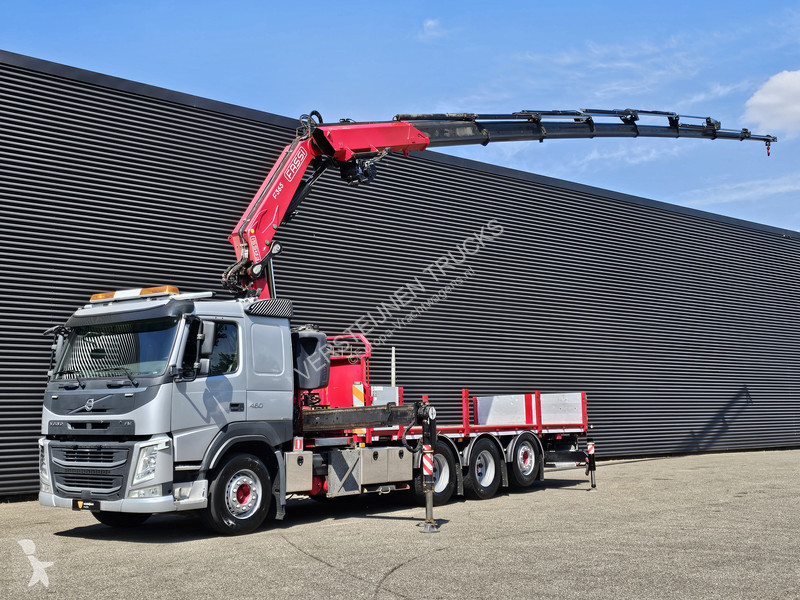 Kamion Volvo FM 8x4-4 / FASSI 36.5 t/m -8 x...