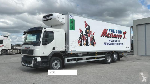 Camion frigo Volvo