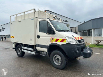 Camion fourgon Iveco