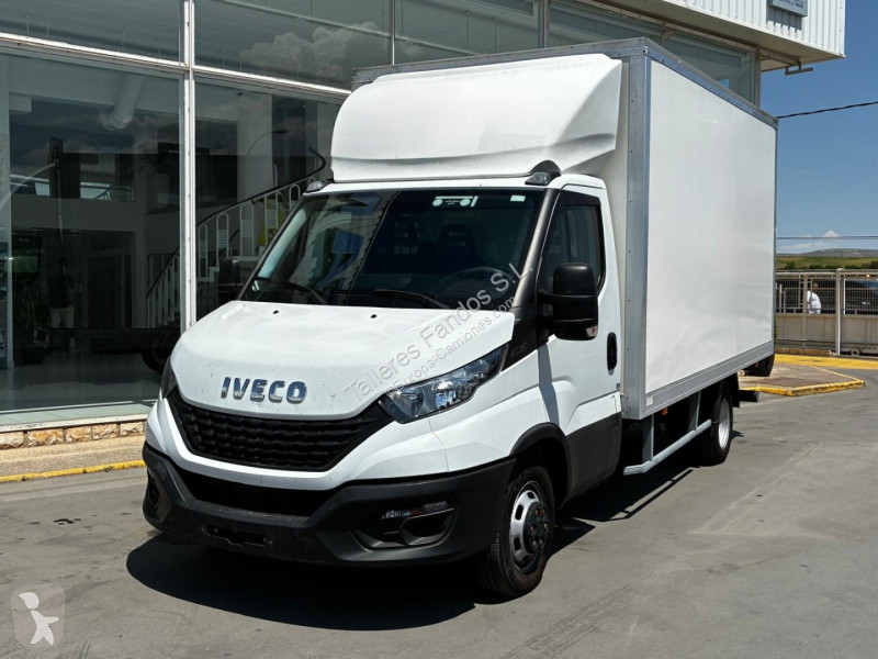 Furgoneta Iveco 35C16 20m3