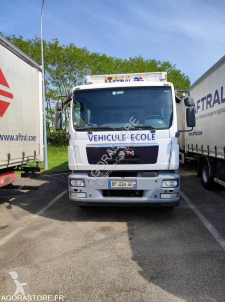 Camion MAN 19.290
