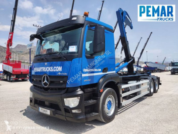 Camion polybenne Mercedes