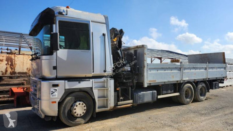 Camion Renault AE 400