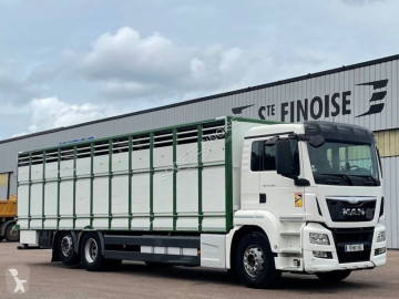 Camion bétaillère bovins MAN