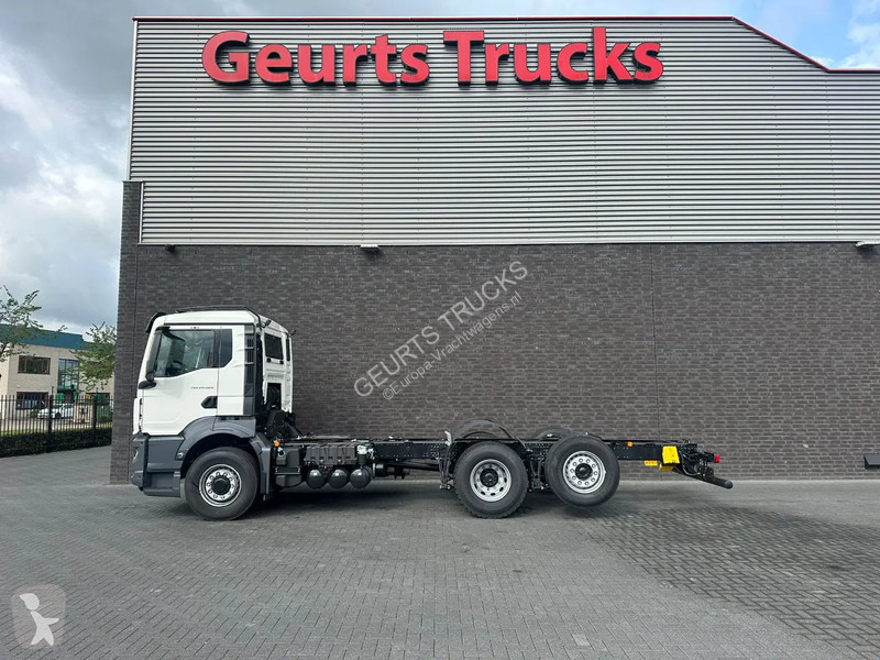Camion MAN 26.520 6X2H-4 BL CH HYDRO DRIVE...
