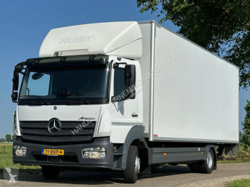 Camion fourgon Mercedes
