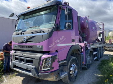 Camion béton malaxeur + pompe Schwing Stetter