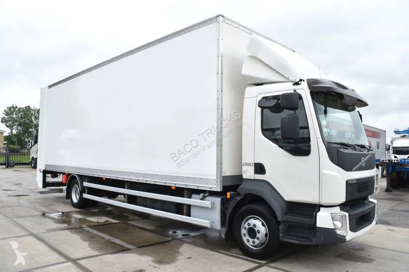 Camion Volvo 280 4x2 + BOX - 312 TKM - AIRCO -...