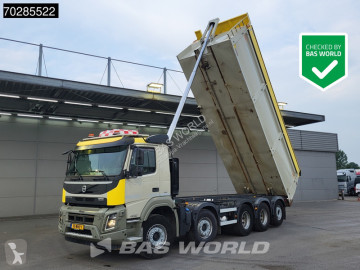 Camion benne Volvo