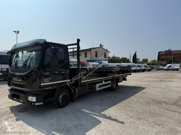 Camion plateau Iveco neuf