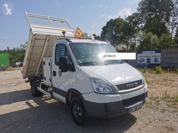 Camión volquete Iveco