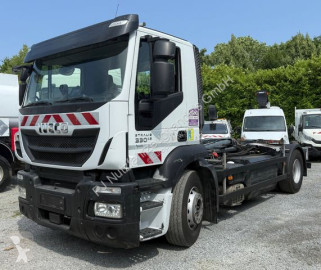 Camion polybenne Iveco
