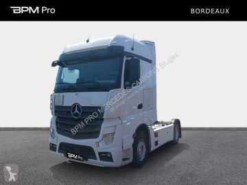 Traktor Mercedes