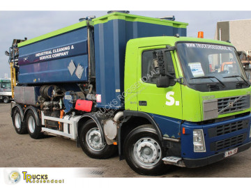 Camion aspirateur Volvo