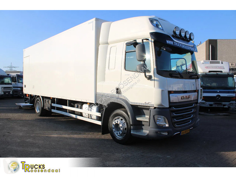 Kamion DAF 260 + EURO 6 + LIFT