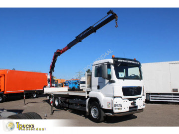 Camion plateau MAN