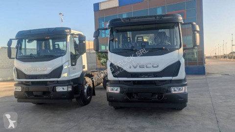 Camión chasis Iveco nuevo