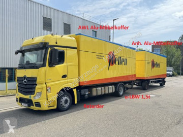 Camion fourgon Mercedes