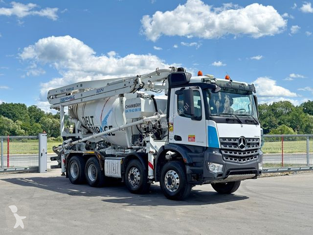 Camion Mercedes AROCS 3743 * Betonpumpe + UNK *...