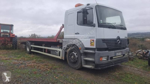 Camion dépannage Mercedes