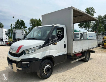 Camion rideaux coulissants (plsc) Iveco