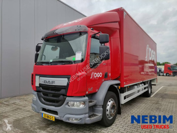Camion fourgon DAF