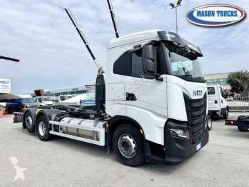 Camion polybenne Iveco